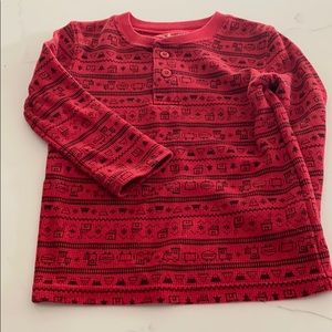 Children’s long sleeve trains shirt.